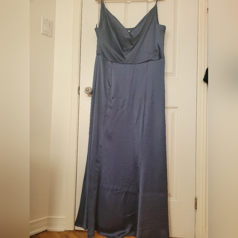 Elegant Blue Evening Gown